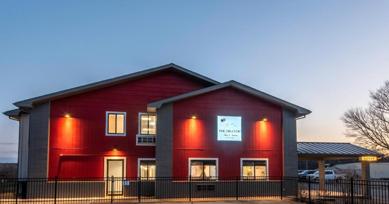Hilltop Inn & Suites Grove Екстер'єр фото
