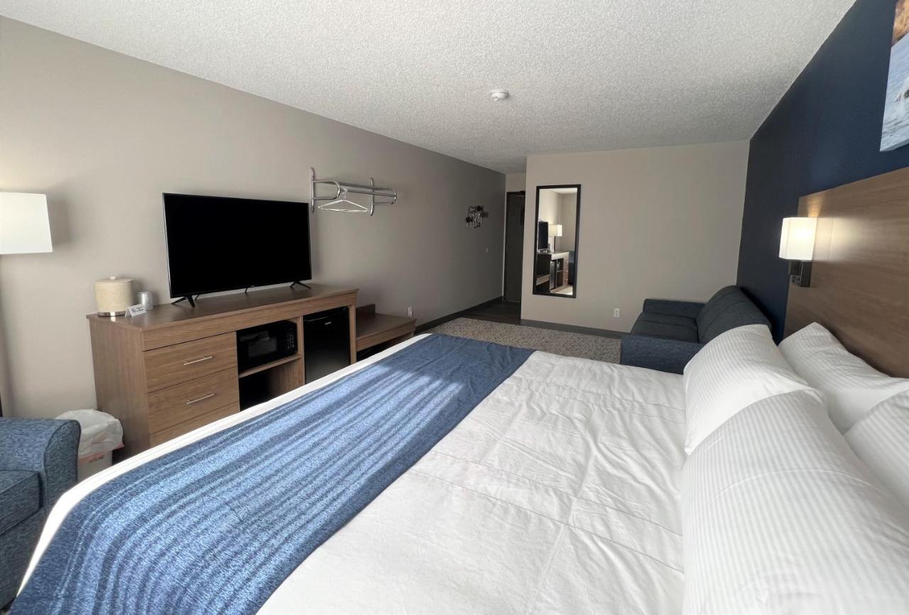 Hilltop Inn & Suites Grove Екстер'єр фото